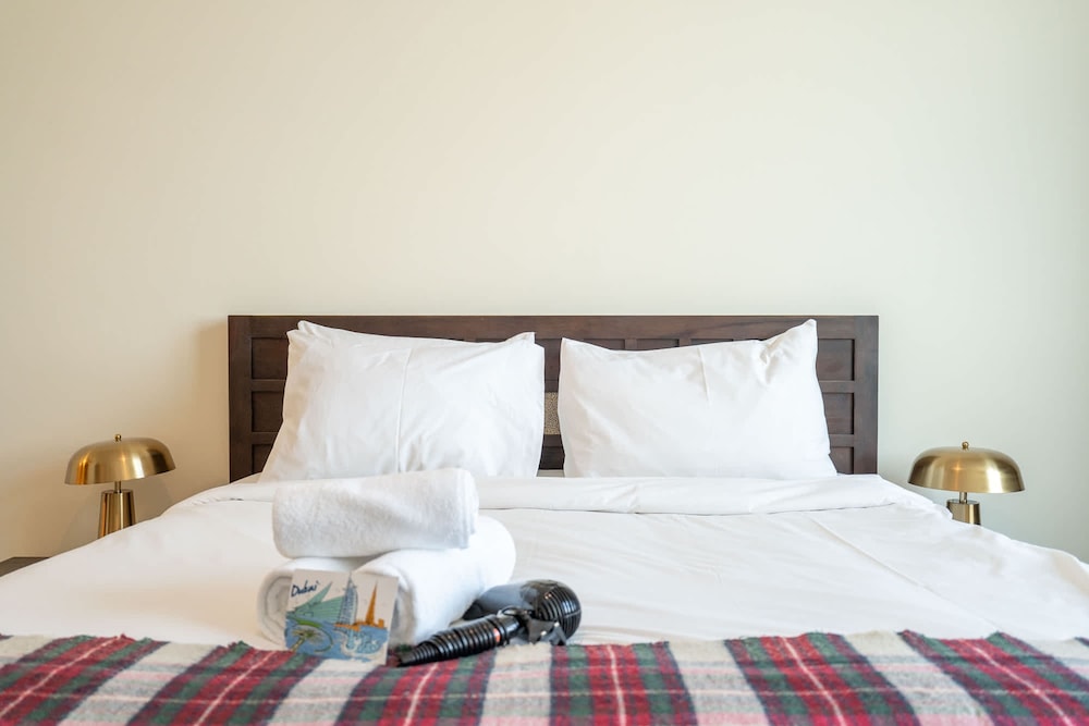 Charming Sun-filled 1-bedroom in Red Residence Dubai Sports City