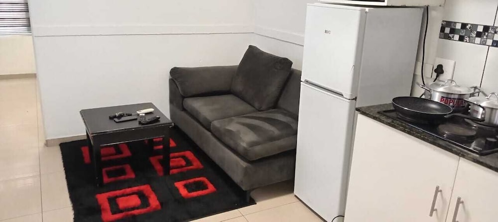 Gold Crown Self-catering Apartment