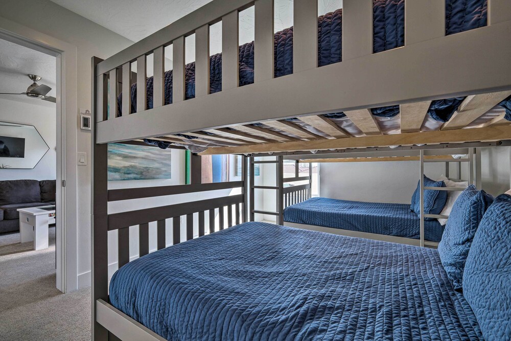 Stylish St George Retreat: 5 Mi to Downtown! view 5