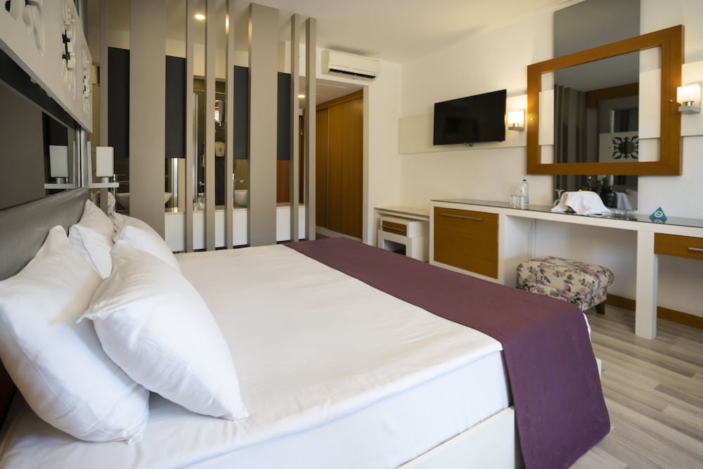 Flora Garden Beach Club - All inclusive