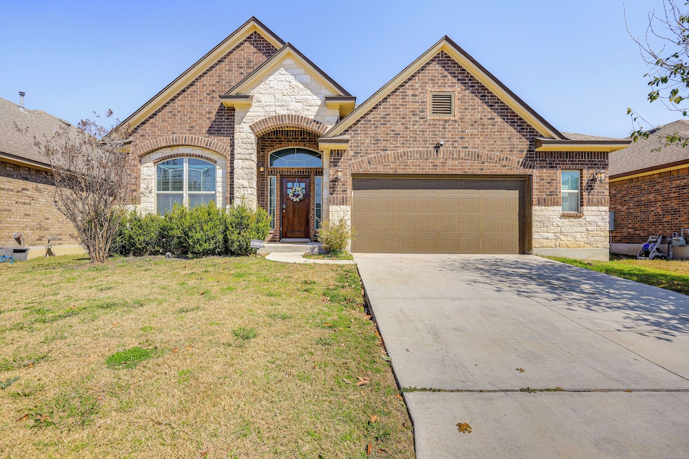 Pool Access & Fenced Yard: Modern San Antonio Gem
