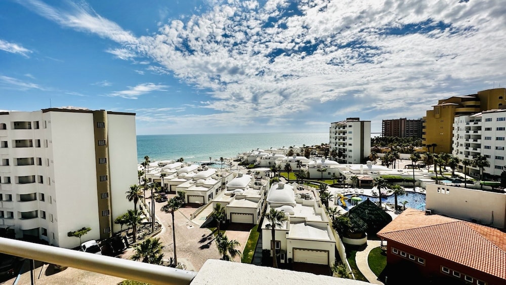 Beautiful 1Â½ Bedroom Condo on the Sea of Cortez at Las Palmas Resort D-603A 2 Condo by RedAwning view 5