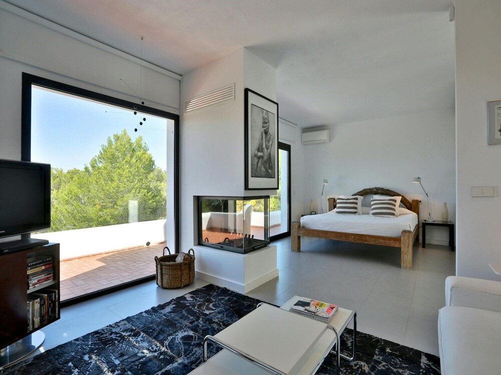 Villa With Outdoor Area