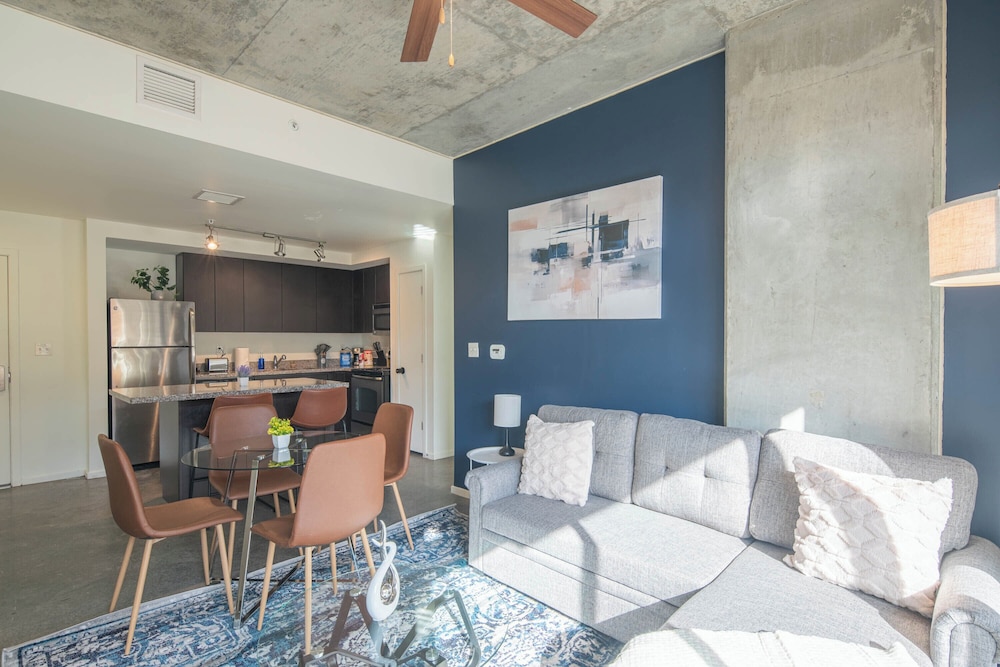 ROVE LIVING/KL - Roosevelt Point