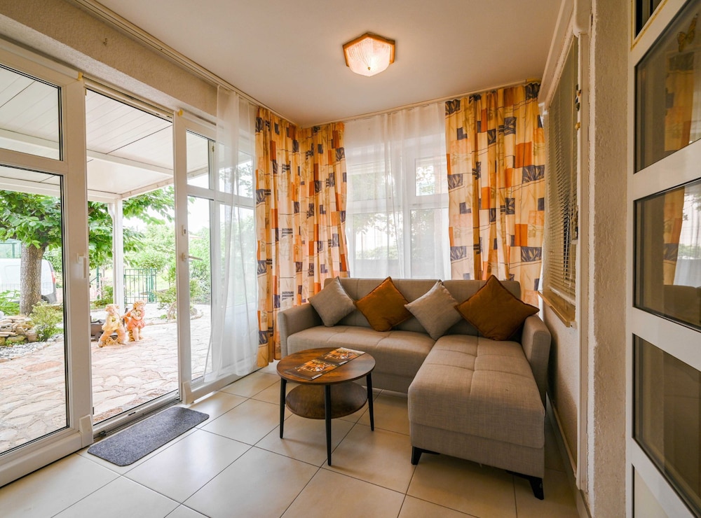 Classic and Smart Rovinj Apartment With Terrace