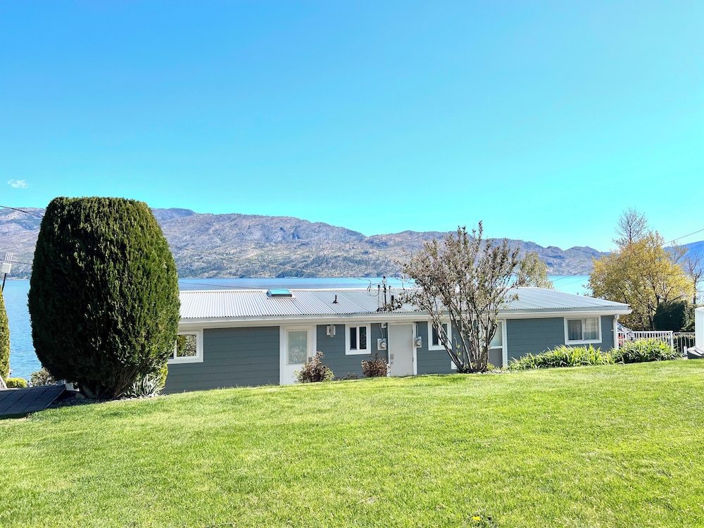 Peachland Beach Resort