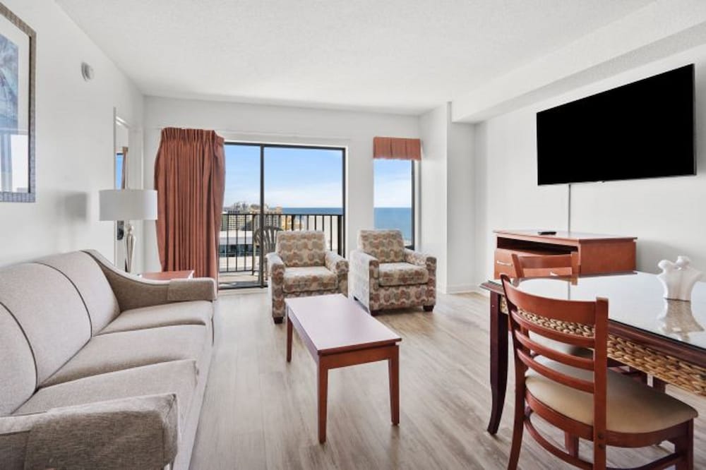 The Palace Resort by Elliott Beach Rentals