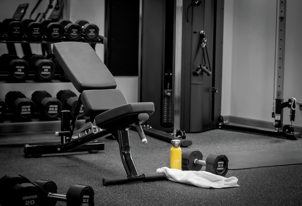 Salford Vacations - Maldron Hotel Manchester Cathedral Quarter - Property Image 2