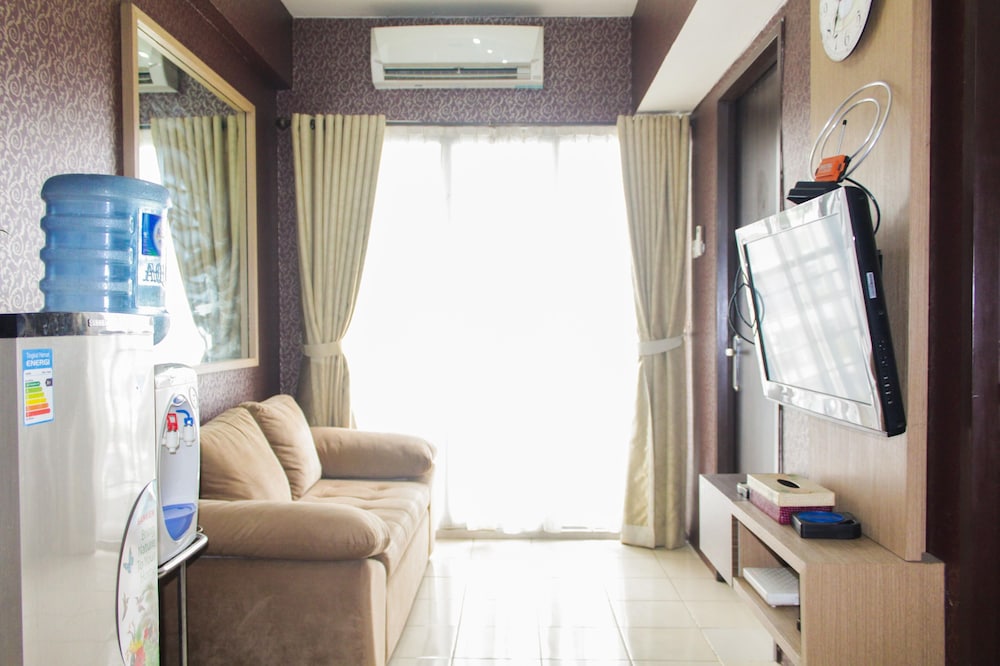 Minimalist And Comfort 2Br At Serpong Greenview Apartment view 5