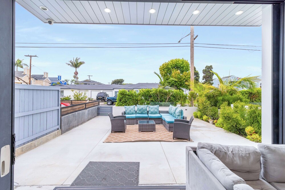 @ Marbella Lane - Luxi 4BR Haven w/ Skyscape Views