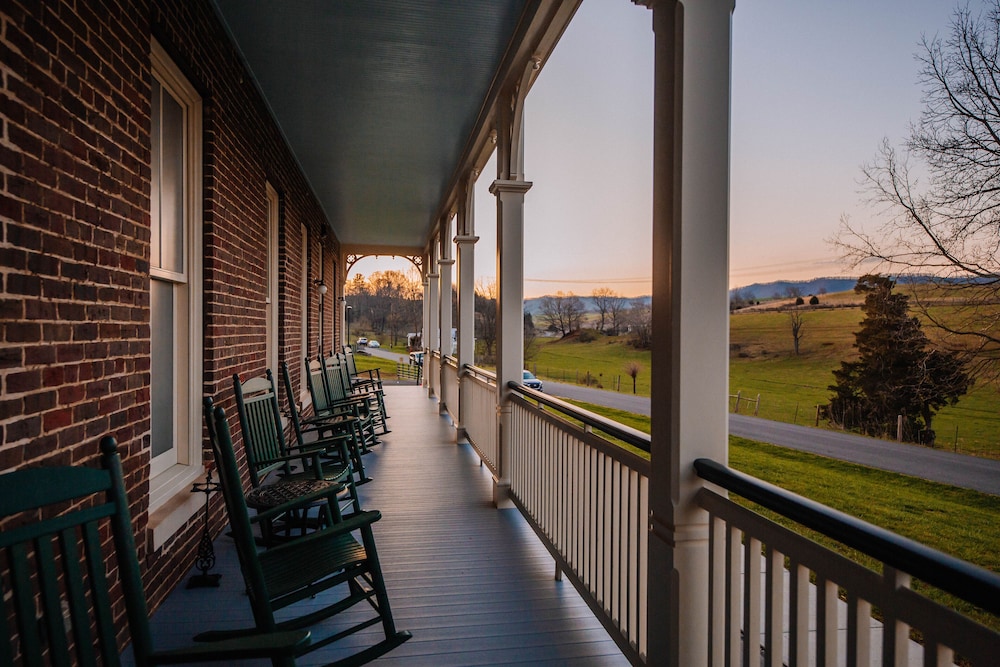 The Inn at Foster Falls - Property Image 27