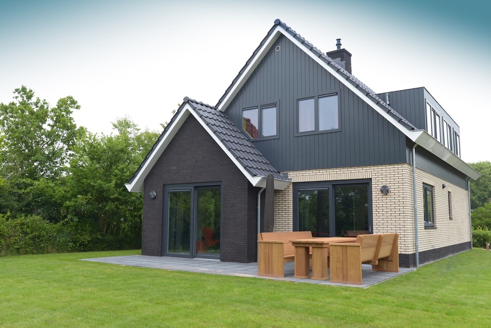 Luxury Villa in Texel view 5