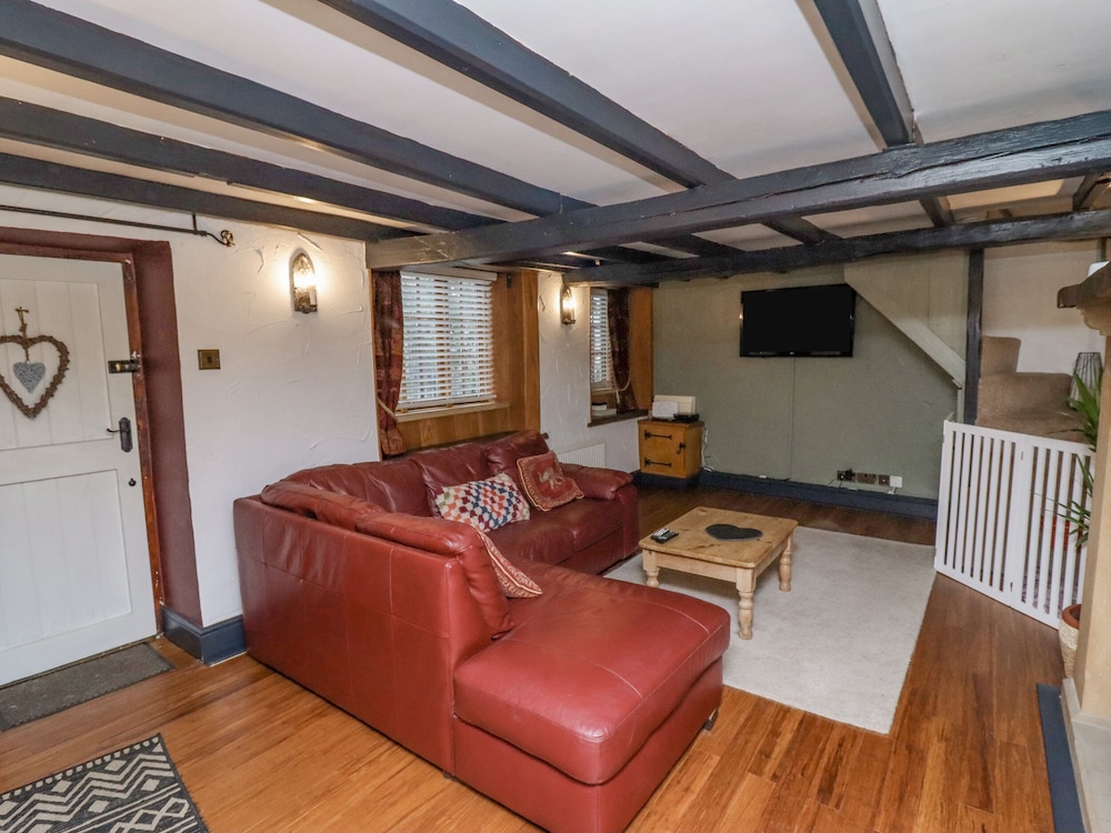 Cholmley Cottage