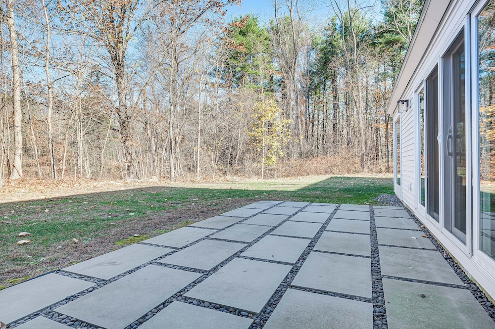 Custom-built Home Near Piscataqua River!