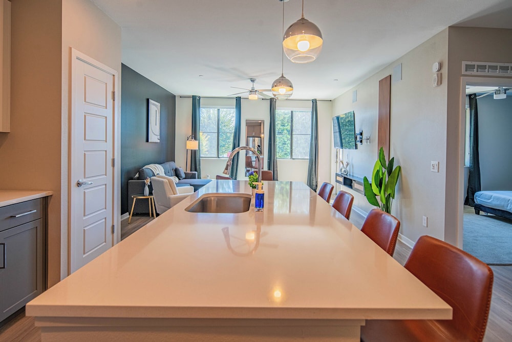 ROVE LIVING/KL - Alta North Central