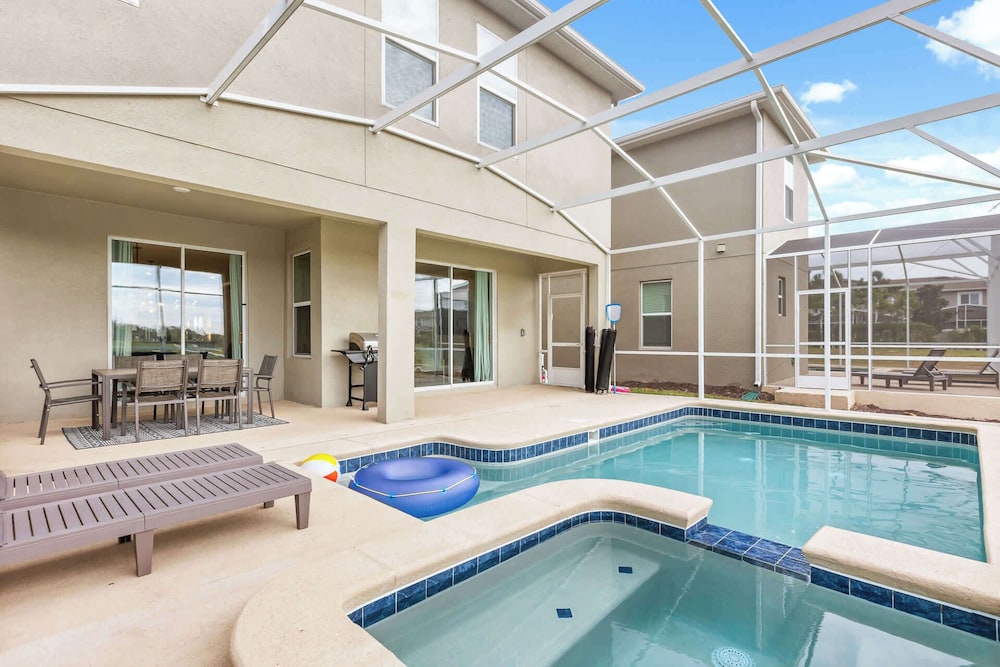 Upstay: Poolside Mansion w/ Themed Arcade & Cinema