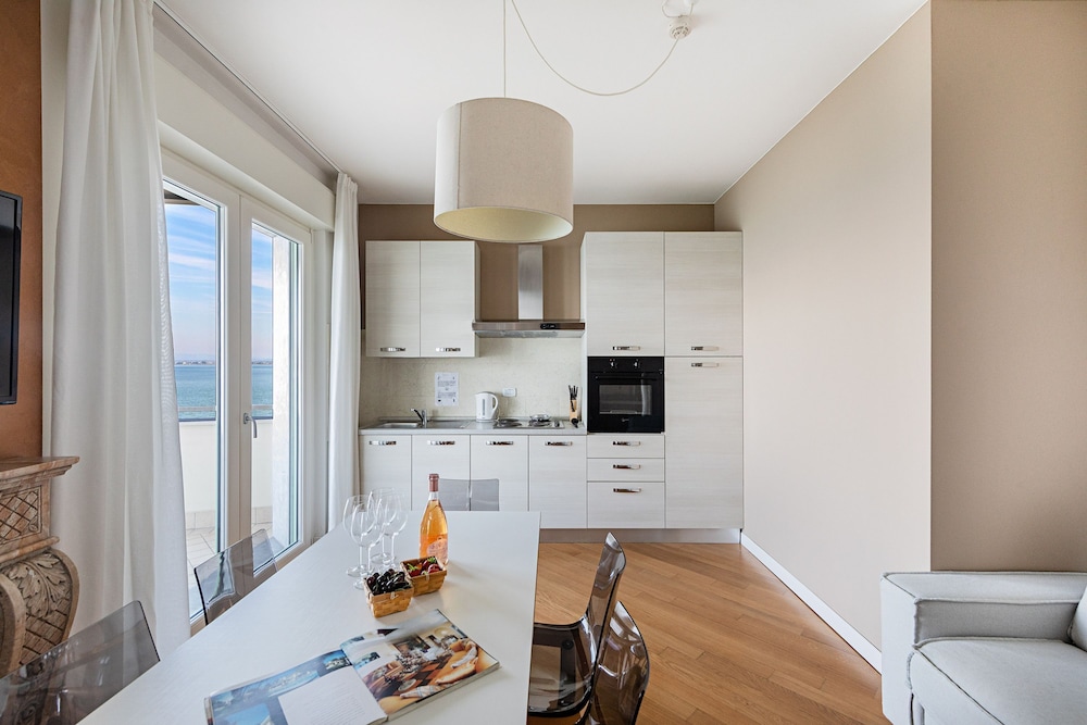 Residenza Miralago - 20 Porzia - Locazione BK