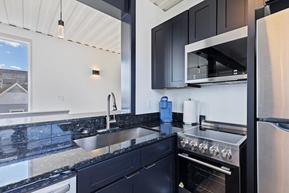 Indy Stadium Villas 711 L