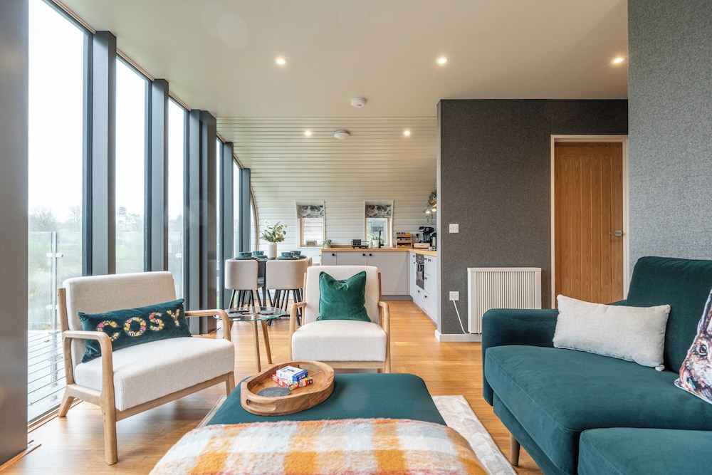 Sustainable 2BD Pod on Old Chalford Farm