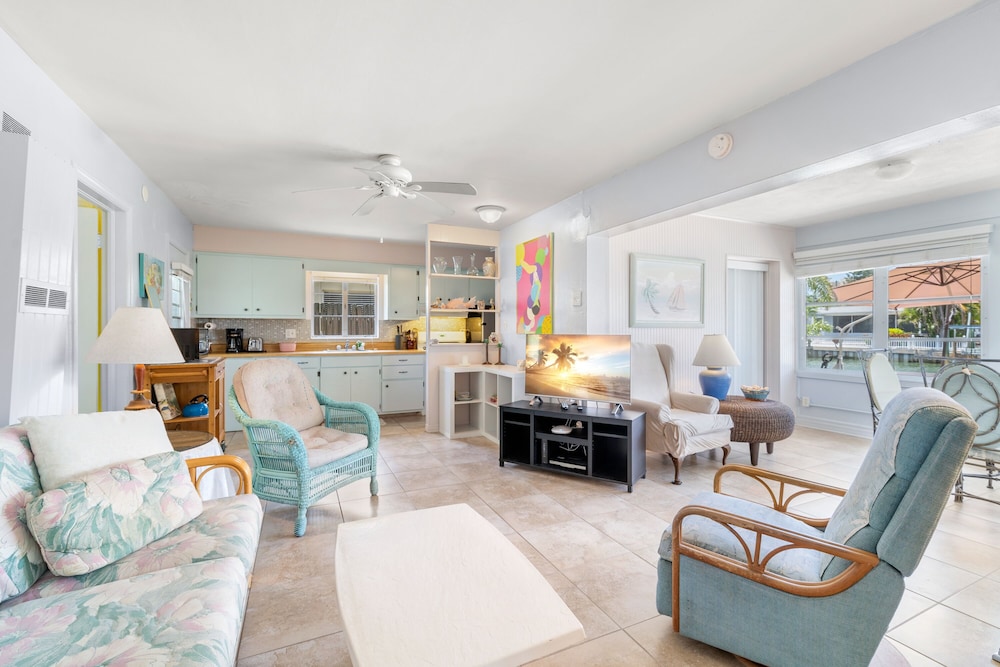 Bayshore Cottage view 5
