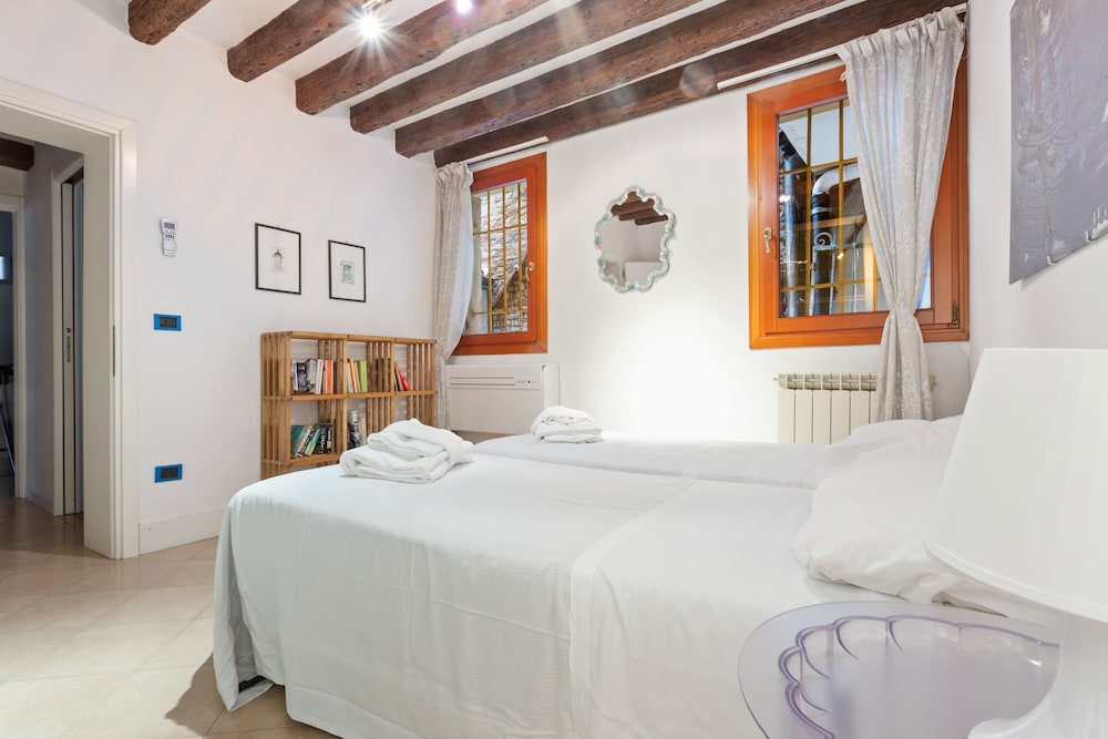 Riva Di Biasio Lovely Flat