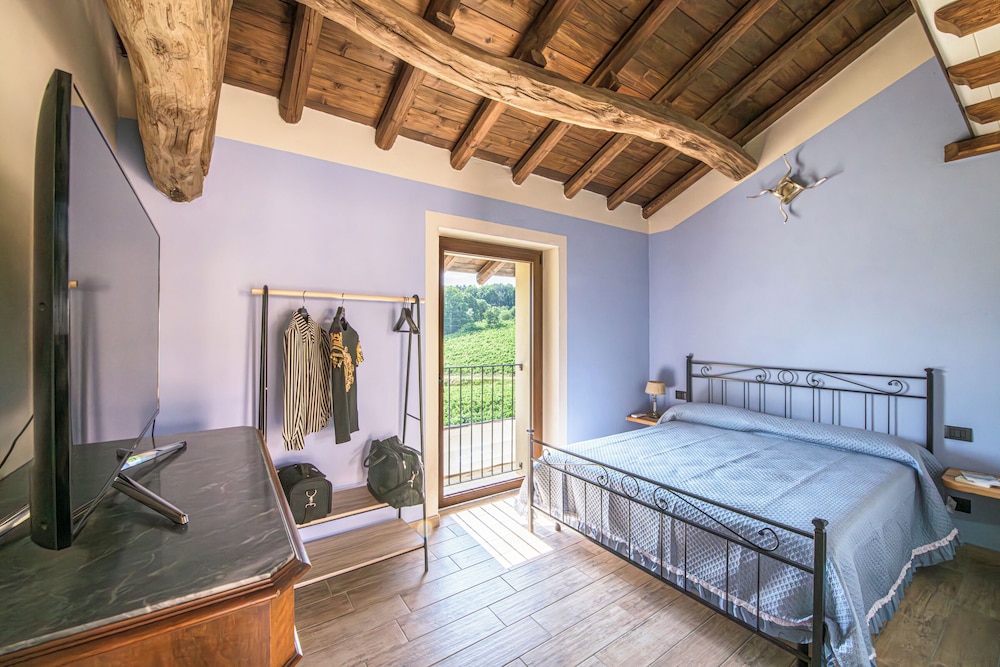 Room-charming Alessandria Retreat With Q