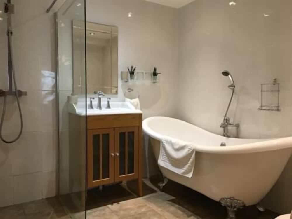 Stoneleigh Barn B&B