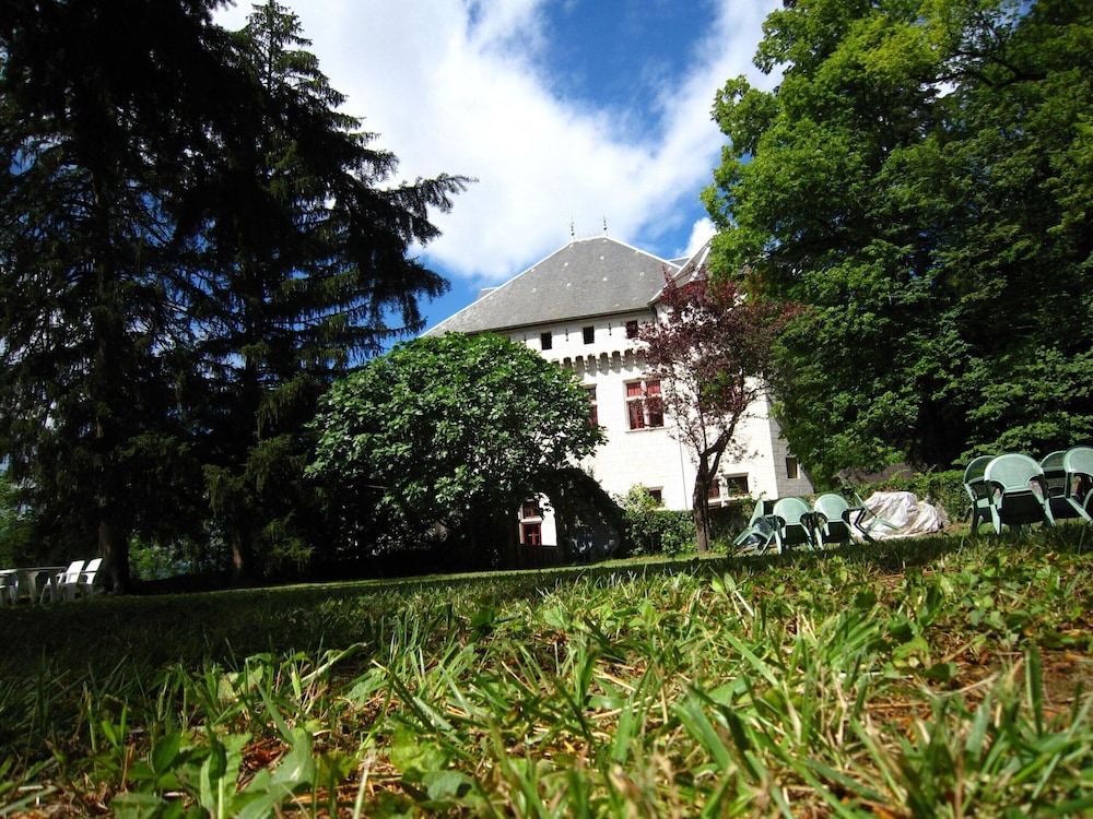 Apartment in Serrieres Castle Near French Alps