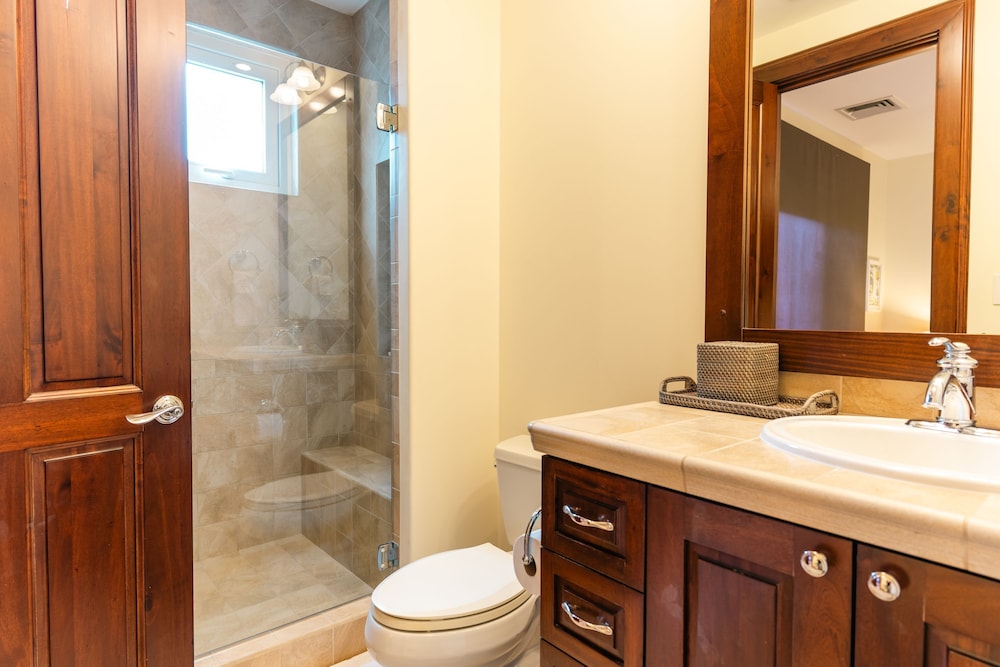 CR Luxury Altavista 2B 3 Bdrm