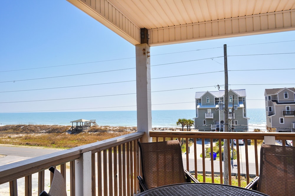 Family Tides by Topsail Realty