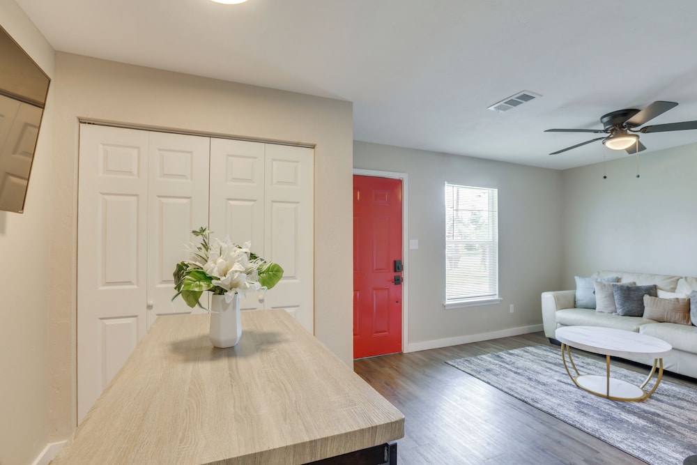 Near Dtwn & Universities: Central Tallahassee Apt!