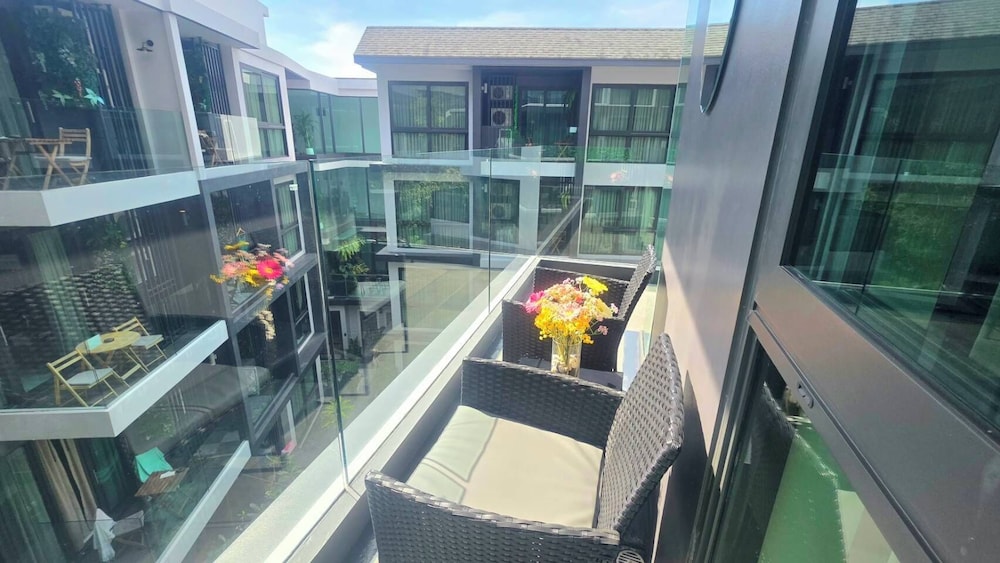 A202 - One Bedroom Partial Seaview Serviced Apartment, Ao Nang Beach