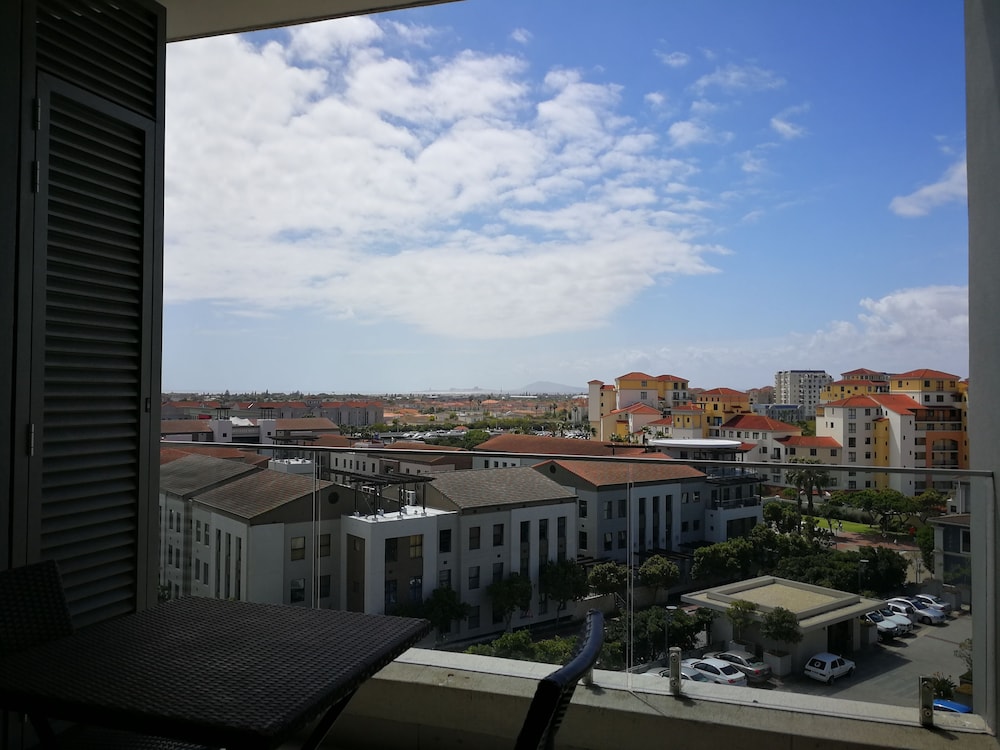 Island Letting-Crystal towers