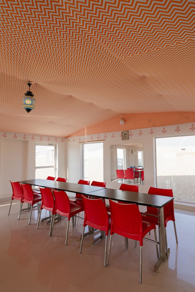 Golden Sands Desert Camp and Resort