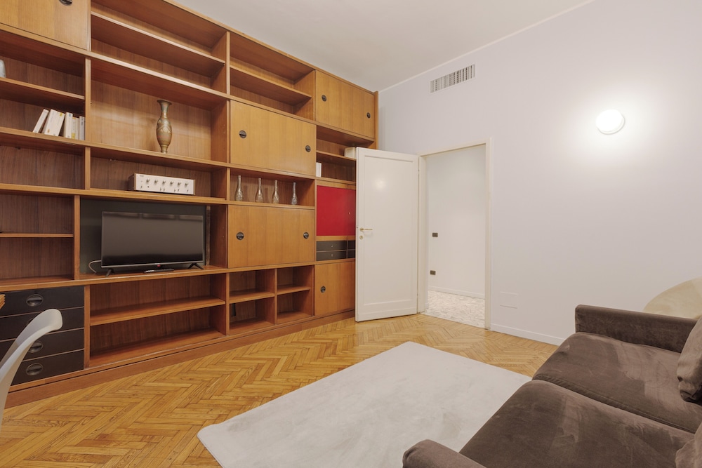 Brera Apartments in Garibaldi
