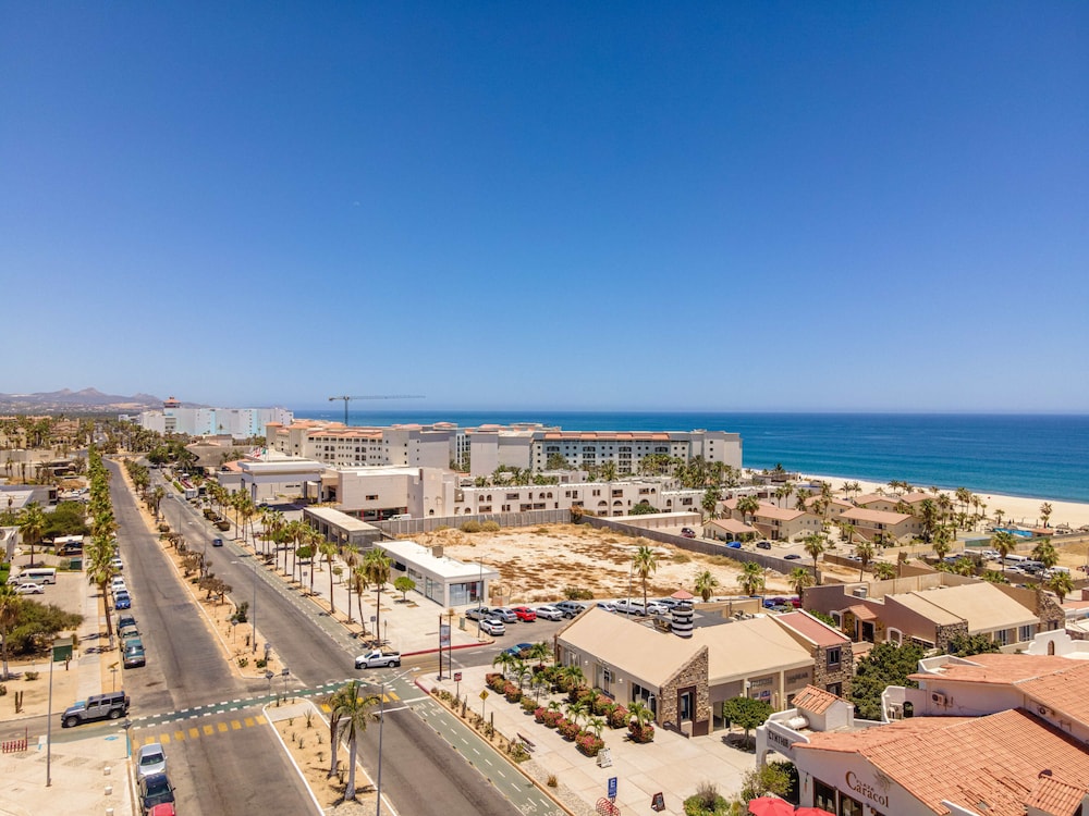 Punto Nima  Luxury Condos view 4