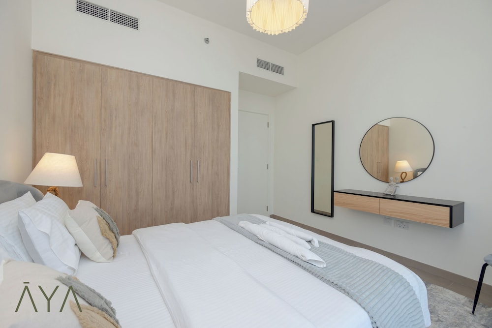 Aya - Prime City-View Apartment in Park Ridge Tower C
