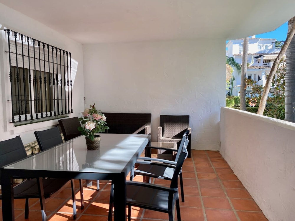 2 Bedroom Quiet Area F-2