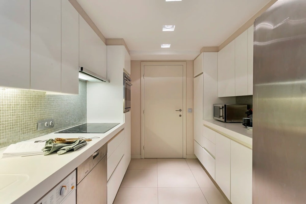 Apartment With Parking at 100 Meters From Beach