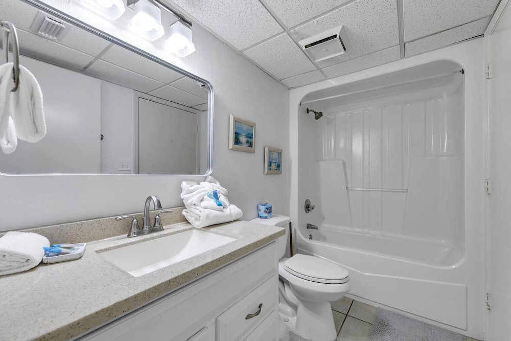 Edgewater Golf Villa 3204