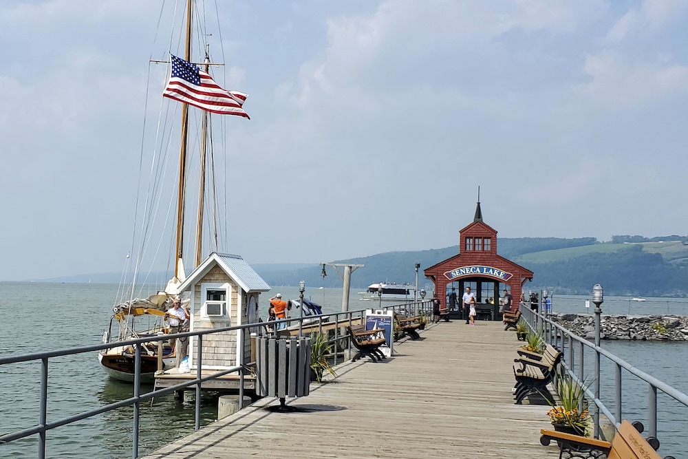 Newly Renovated Penn Yan Apartment < 1 Mi to Lake! view 3