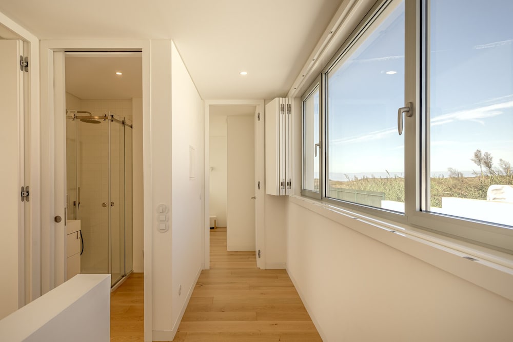 Ericeira Modern Bright With Pool by Homing