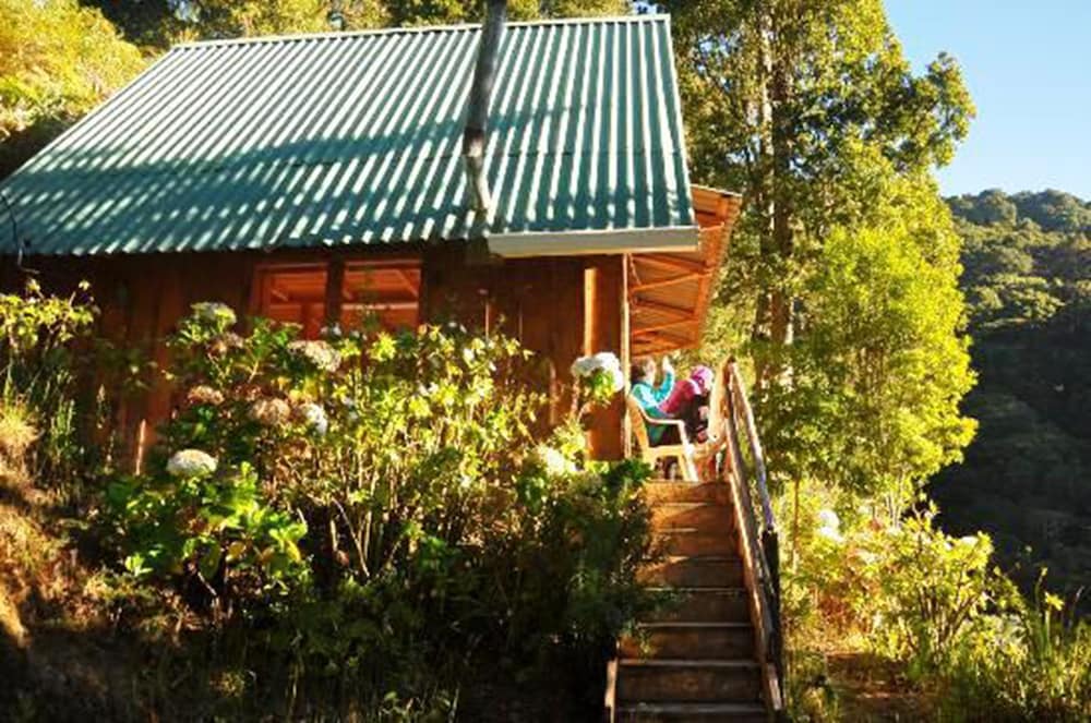 Hotel Quetzal Valley Cabins - Image 1