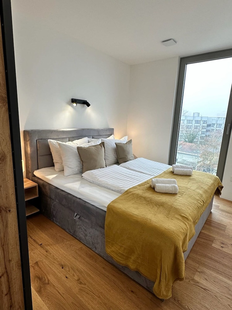 Garden Residence - Premium Alpine View Apartment