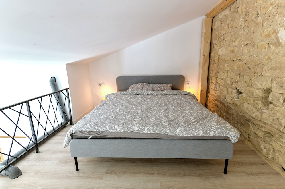 Soho Boho Apartments