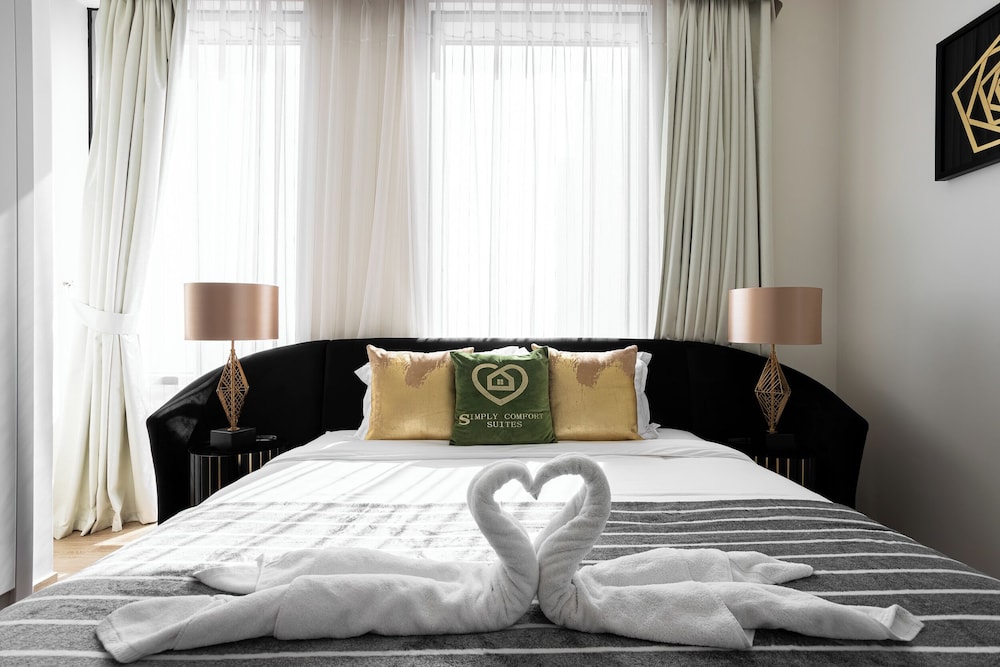 SIMPLY COMFORT Luxury 2Br Apt with Stunning Views Amna Tower