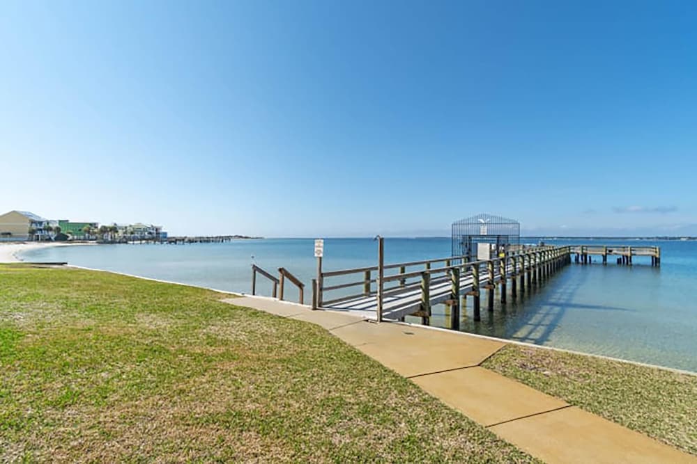 Sunset Harbor Palms 2-210 - Bayside Retreat