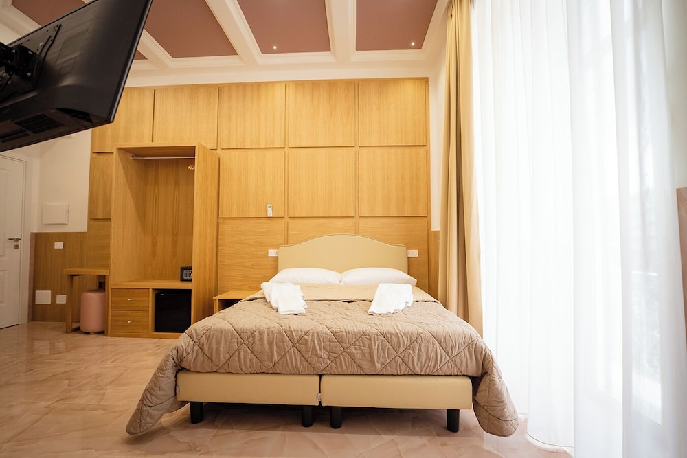 P.C. BOUTIQUE SEA VIEW NAPOLI CENTRO by ClaPa Group Dislocated Hospitality