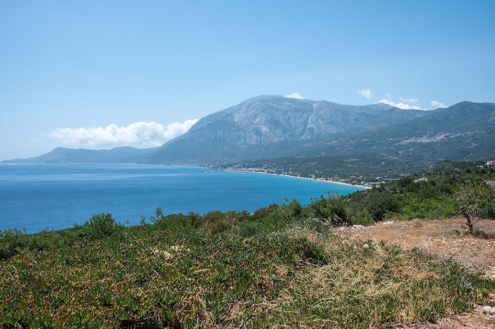 Samos Gem With Private Pool - Mantilada Village