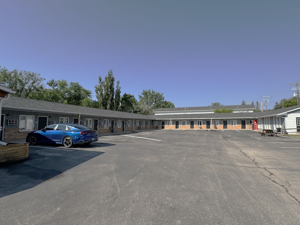 Deer Lodge Motel